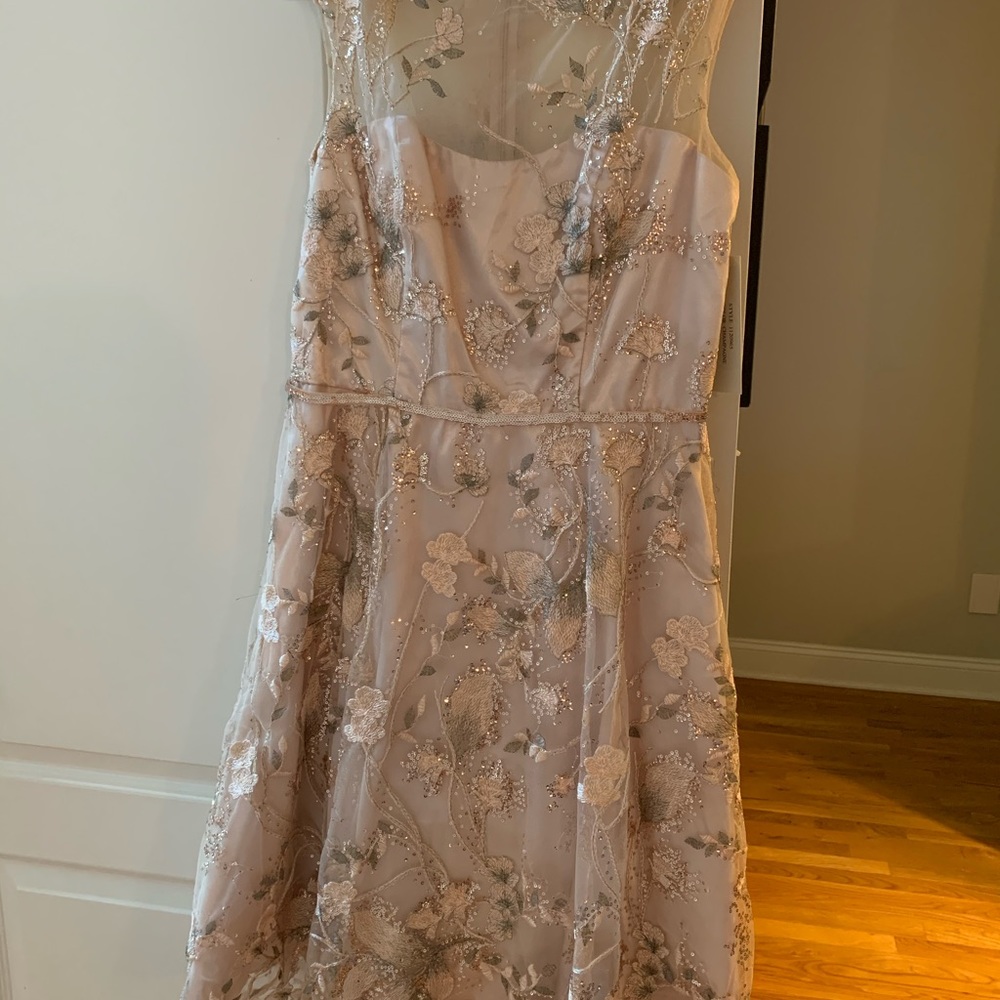 Emma Street cocktail dress size 10 champagne pink